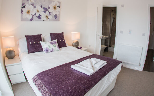 Campbell Park Serviced Properties - Shortstay MK Apartments
