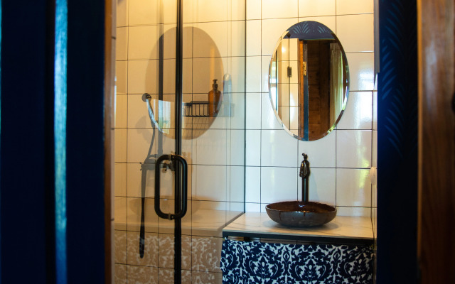 Shromantic Garden Guest house