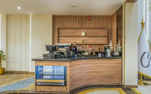 Отель Seven Gardens Hotel