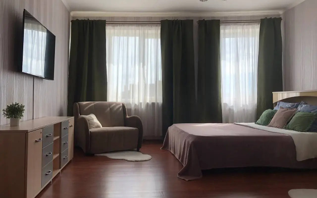 V Tsentre, Na Gagarina Flat