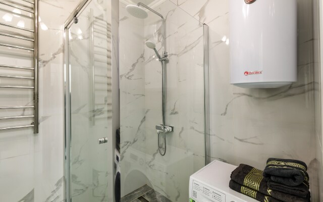 Двухкомнатные апартаменты LUX  с видом на ДОН №7