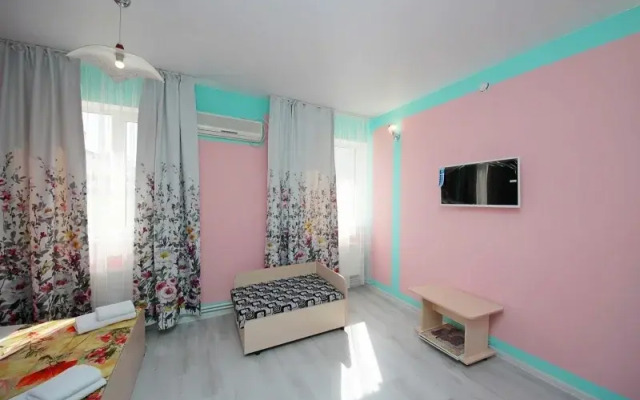 EdiRoz na Kryimskoy Guest House