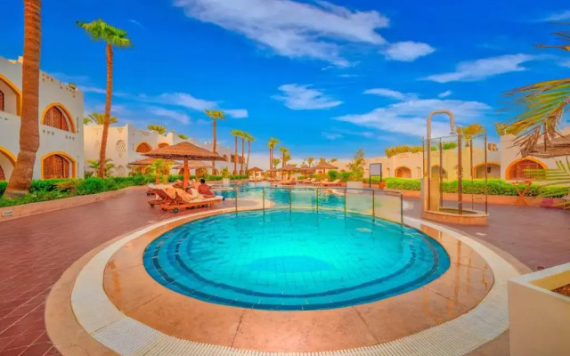 Курортный отель Domina Coral Bay Resort