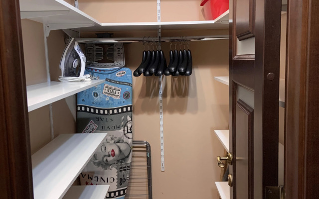 Квартира Уютная в Тихом Центре на Роз 65 10 Минут до Моря