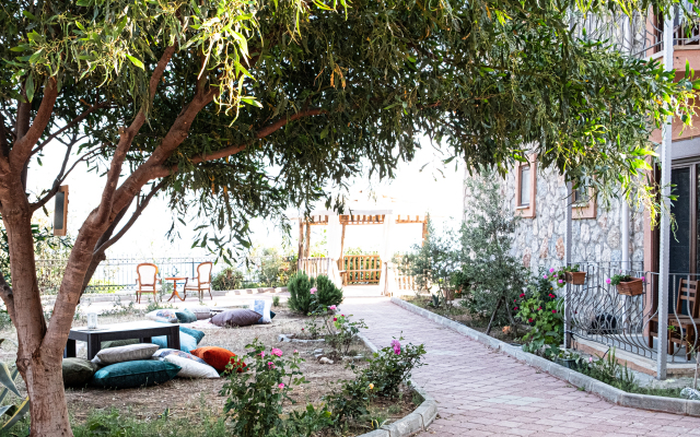 Casa Di Pietra Kabak Hotel