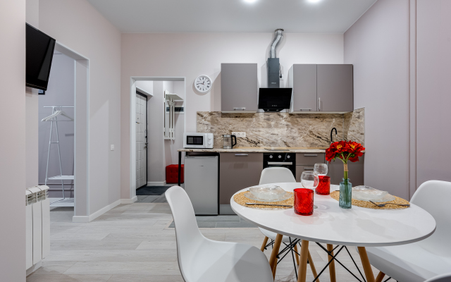 Parizh Ryadom Flat