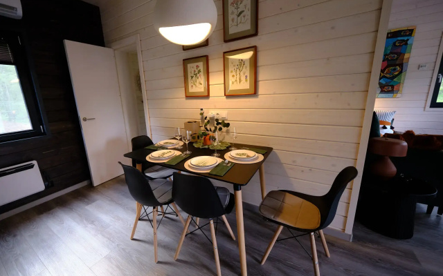 Частный дом Коттедж Шапки Дача Hygge с камином
