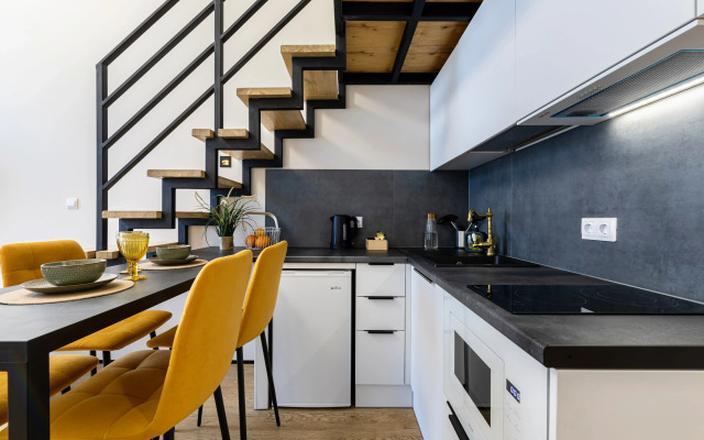 YELLOW Studio Apartments