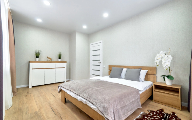 Квартира возле метро и Национальной Библиотеки