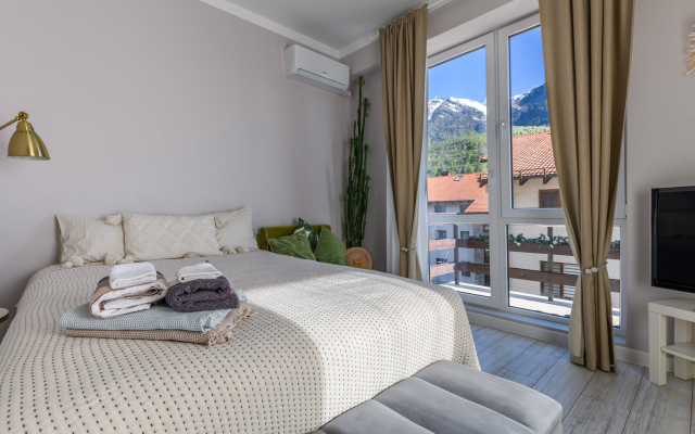 Oplot - Dvuhkomnatnye s krugovym balkonom 5 Apartments
