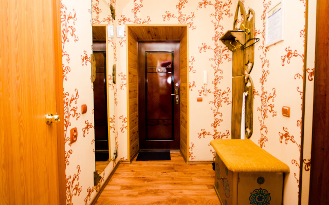 "Kvartirnyij Vopros" na Artema 89 Apartments