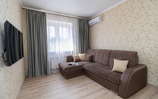 Квартира Большая Двухкомнатная на Селезнева