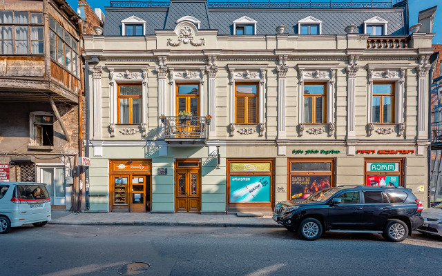 Отель Monument 1880