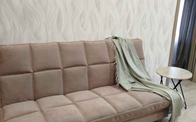 2-Kh Komnatnaya Blizko K Tsentru Flat