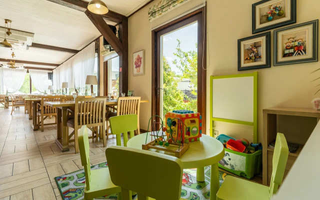 Klub Zagorodnogo Otdyha Usad'ba Familia Hotel