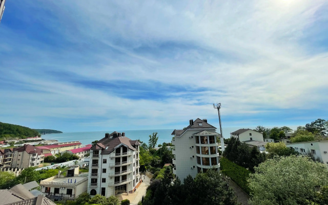 Dlya Dvoikh S Vidom Na More Apartments