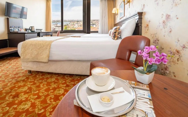 Pera Rose Hotel