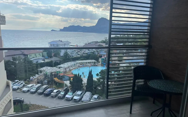 Апартаменты на Набережной 75к2 (602.2)