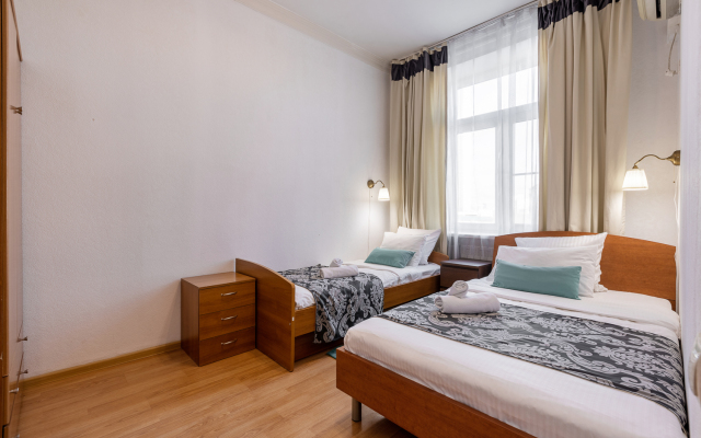 BonApart 3-kh komnatnye na Bolshoy Dorogomilovskoy 9 Apartments