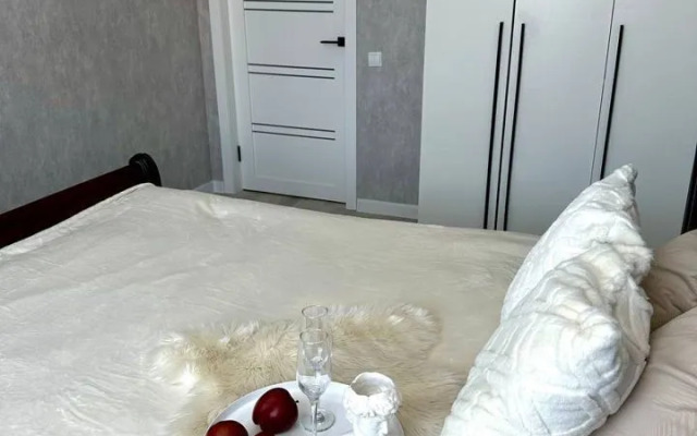 Квартира на Даяна Мурзина 7/1