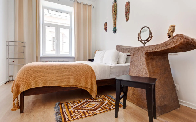 V stile disko u Strelki na Vasilevskom Flat