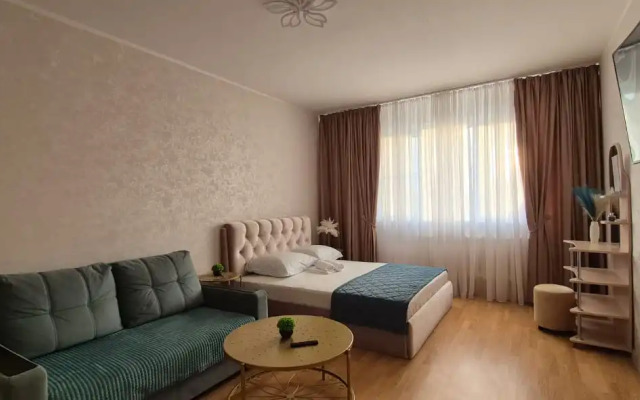 Квартира Яркая, уютная квартира в центре Заводского района