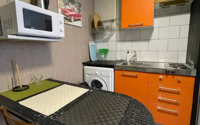 Квартира Уютная студя недалеко от центра