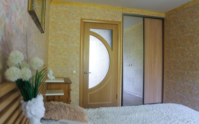 Na Ulitse Zhukovskogo 10 Flat