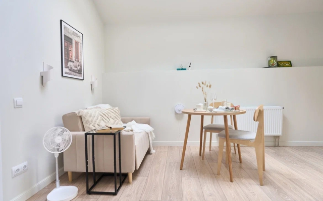 Квартира FlаtStay Двушка мансарда нa 4 чeлoвeка