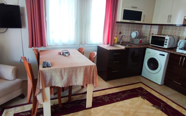 Cileks Apart-Hotel