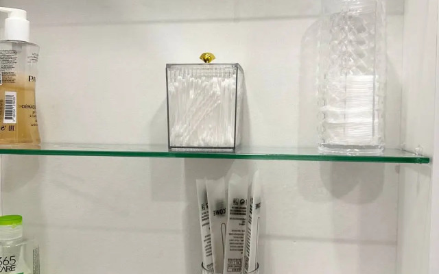 Квартира Очень уютная трехкомнатная недалеко от парка Краснодара