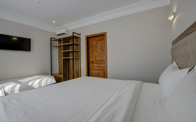 Resident Hotel