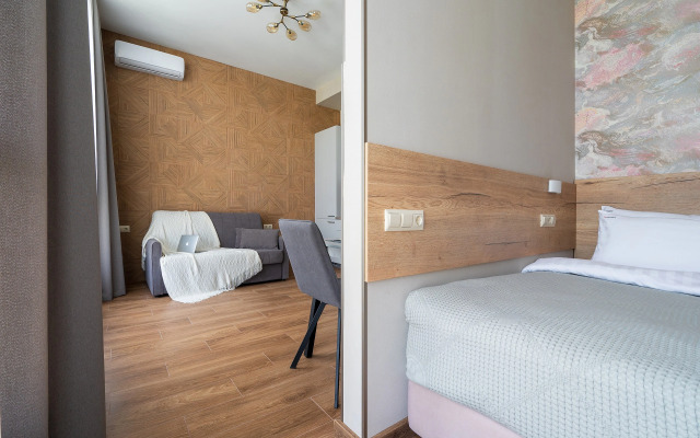 Red Apartments Art Layt Maksvell Apartments