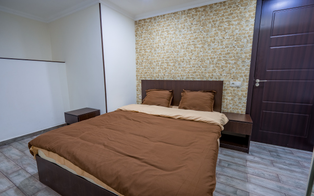 Golden Smart's Apartments