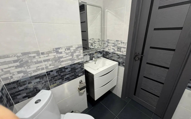 Uyutnaya Studiya S Balkonom Vozle Morya Flat