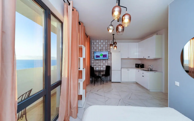 10 Krymskiy Mamayka Apartment