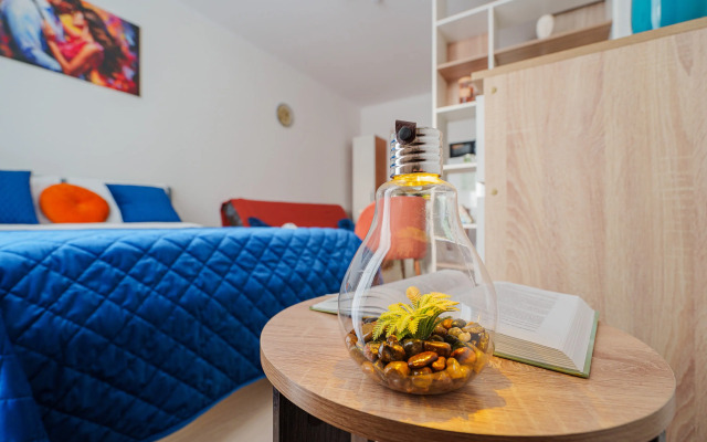 Квартира Уютная студия на проспекте Космонавтов