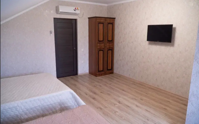 Lika Guest House