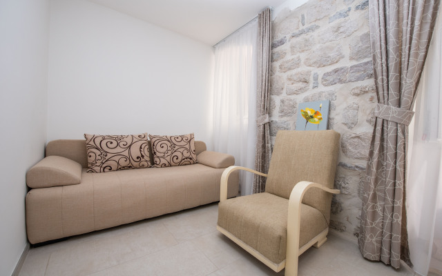 Djurisic Guest House