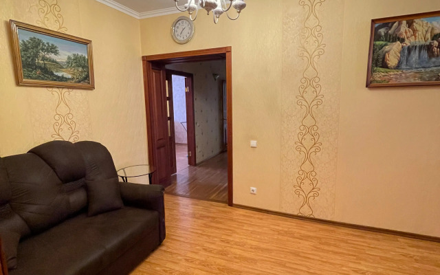 Shikarnaya U Kremlya Flat