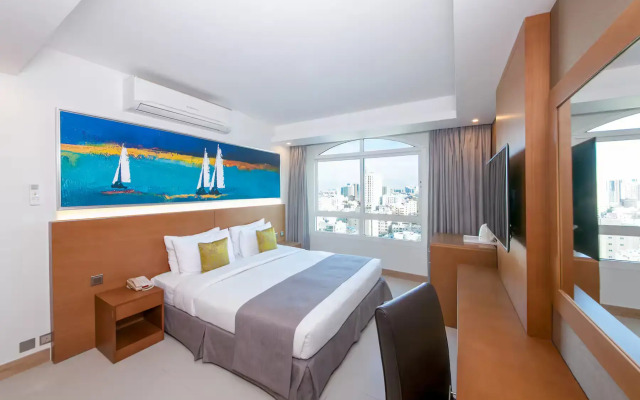 Отель Ramada By Wyndham Beach Ajman