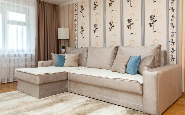 Prostornaya Kvartira Dlya Semyi Flat