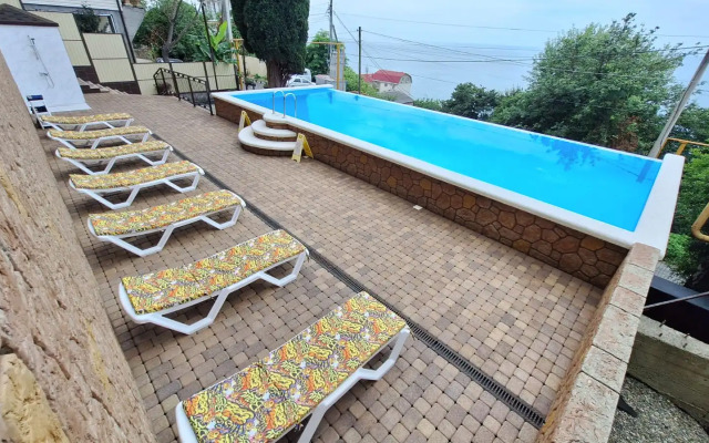 Kiparizzz Hotel