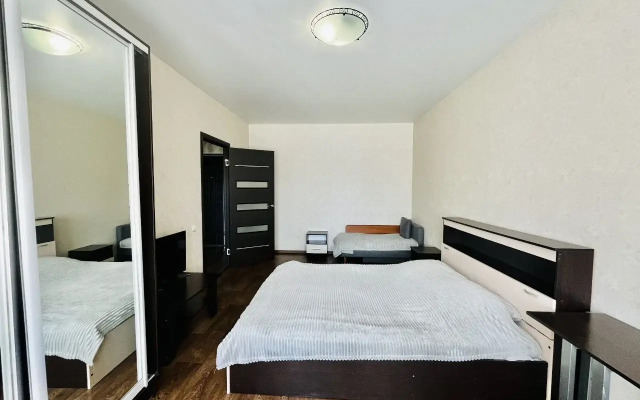 Pionerskaya 24 Flat