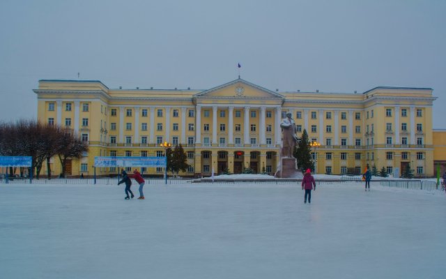 Na Kommunisticheskoy Apartments