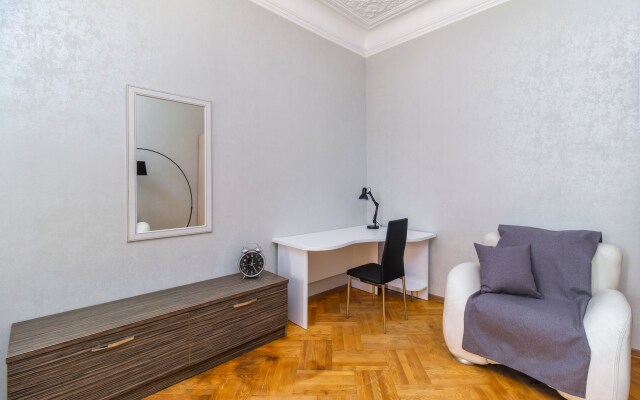 3 Spalni U Nekrasovskogo Sada Apartments