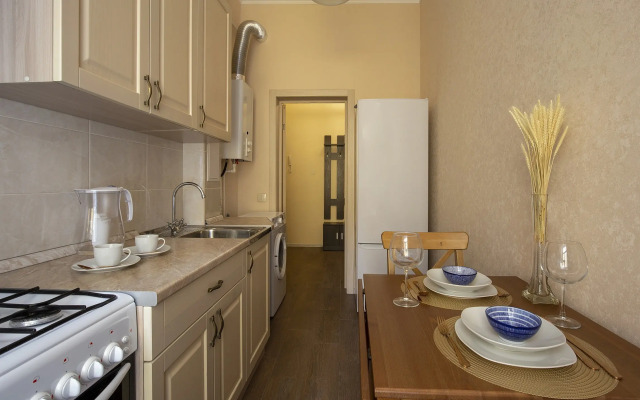 Gorod Rek Na Bolshom Kazachyem Pereulke Flat