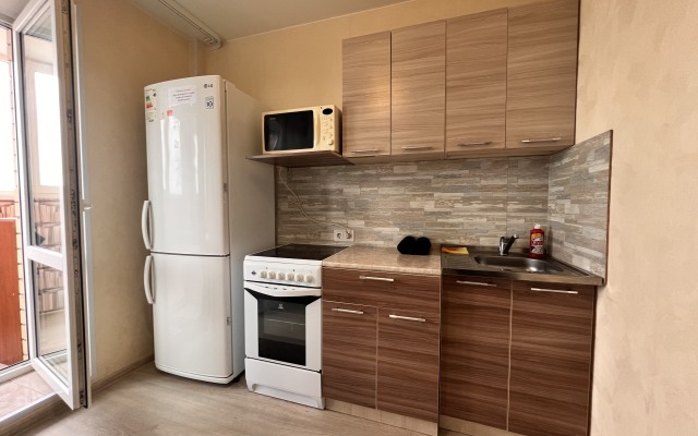 1kv South Port Shopping center Favorite of Demyan Bedny 92 Apartments