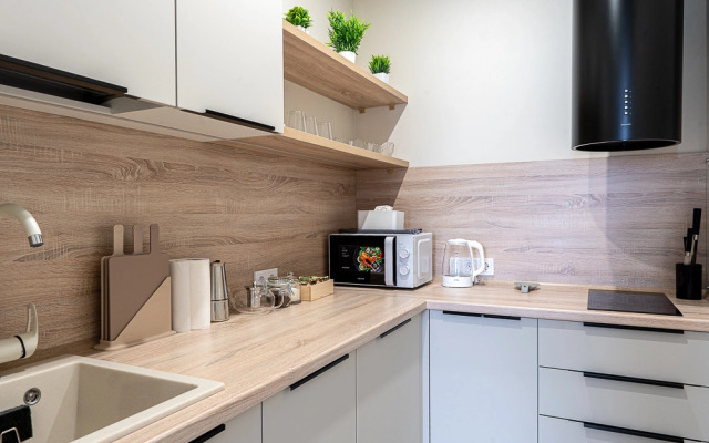 Апартаменты с дизайнерским ремонтом на центральной улице (до 4х гостей)