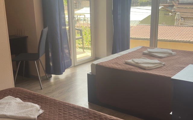 Dva Kapitana Guest House